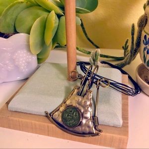 Metal Pendant Necklace